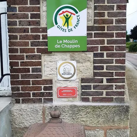 Moulin De *